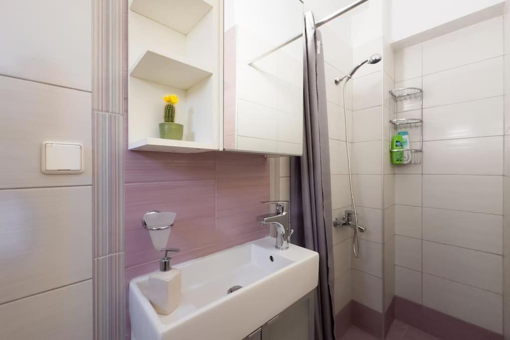 Pagrati Cozy Retreat Διαμέρισμα Αθήνα Εξωτερικό φωτογραφία